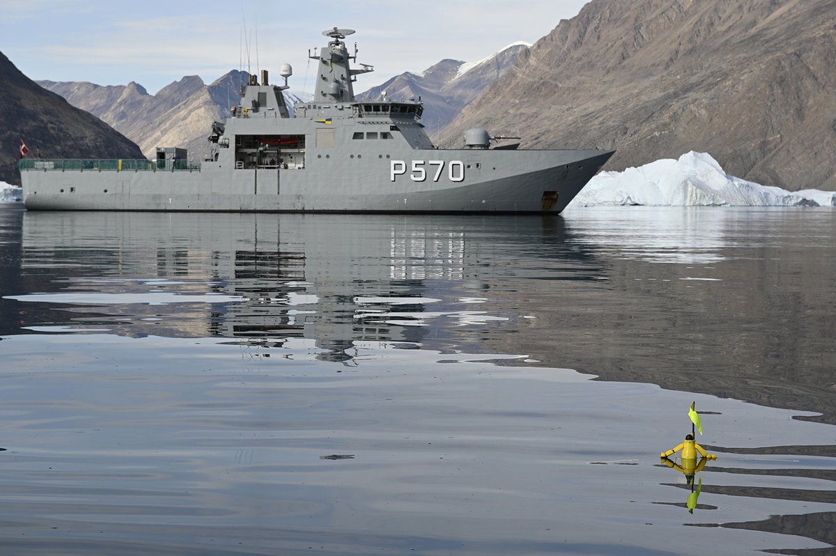 Test diving with prope / Photo: Peter Bondo Christensen ©